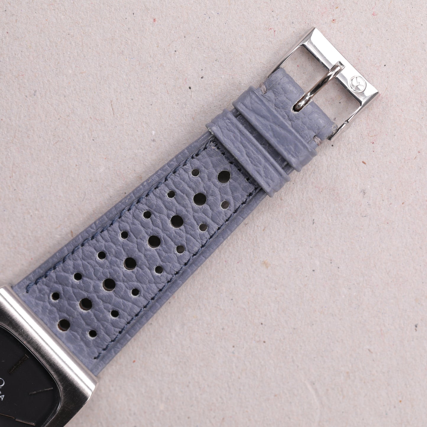 Omega Genève | 110.0116 | 30*42 mm | 1973 | Acier