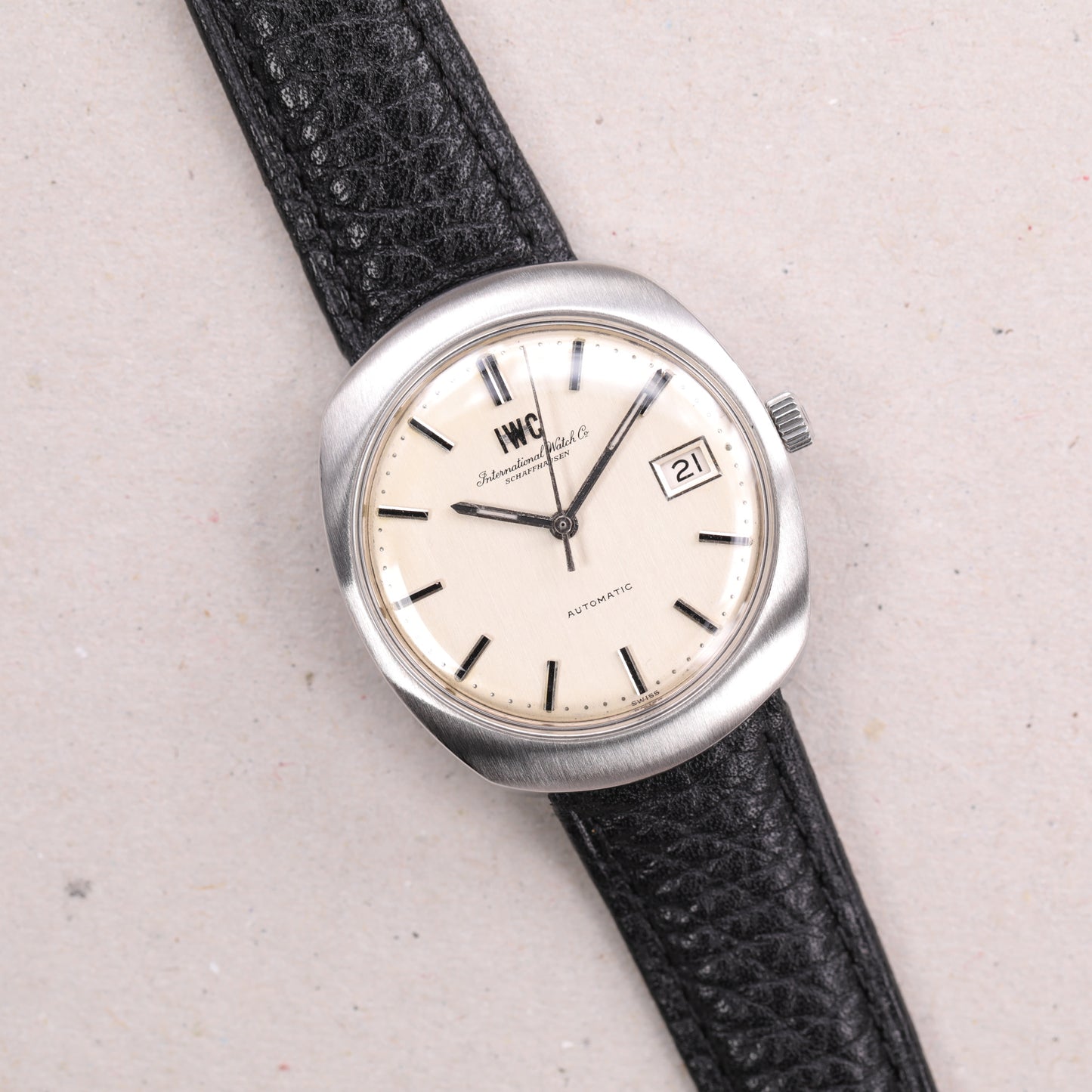 IWC Automatic Calibre 8541B | 35 mm | CIRCA 1970 | Cadran beige | Acier