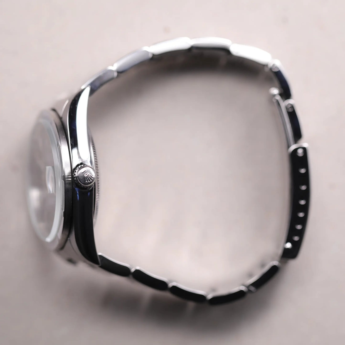 Rolex 15210 | 34 mm | 1995 | Cadran bleu | Écrin Rolex | Acier