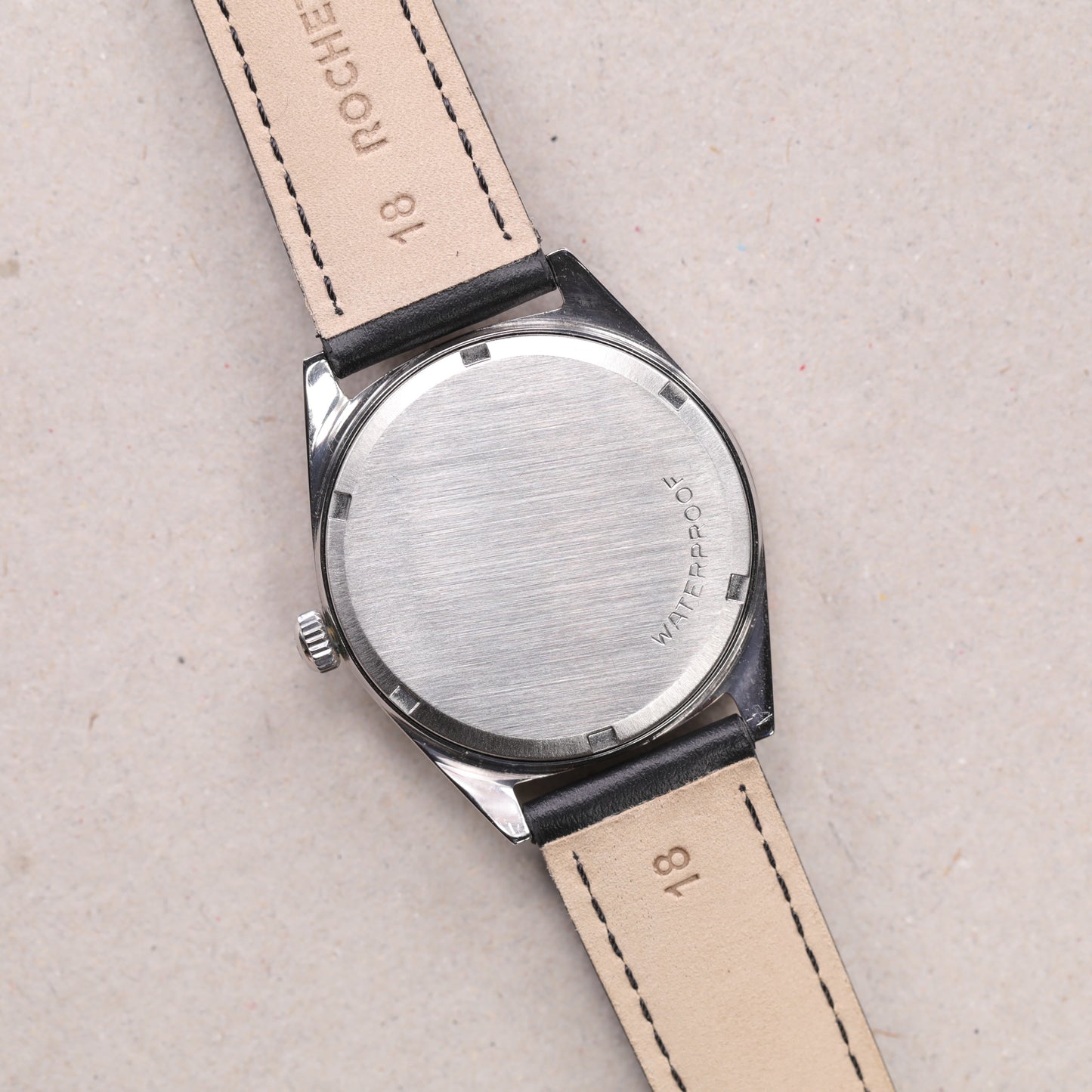 Omega 135.041 | 34mm | 1968 | Cadran argent | Acier