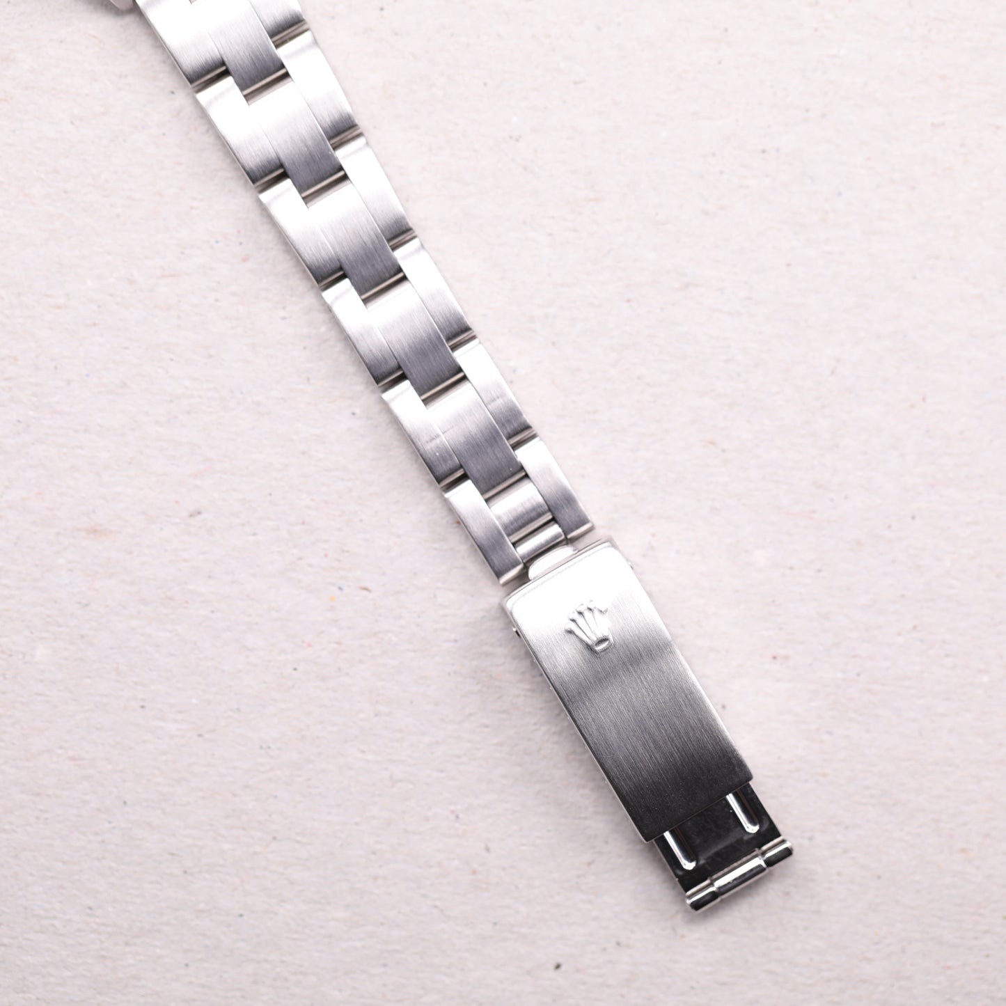 Rolex 76080 | 26 mm | 2002 | Cadran argent | Boite & Papiers | Acier