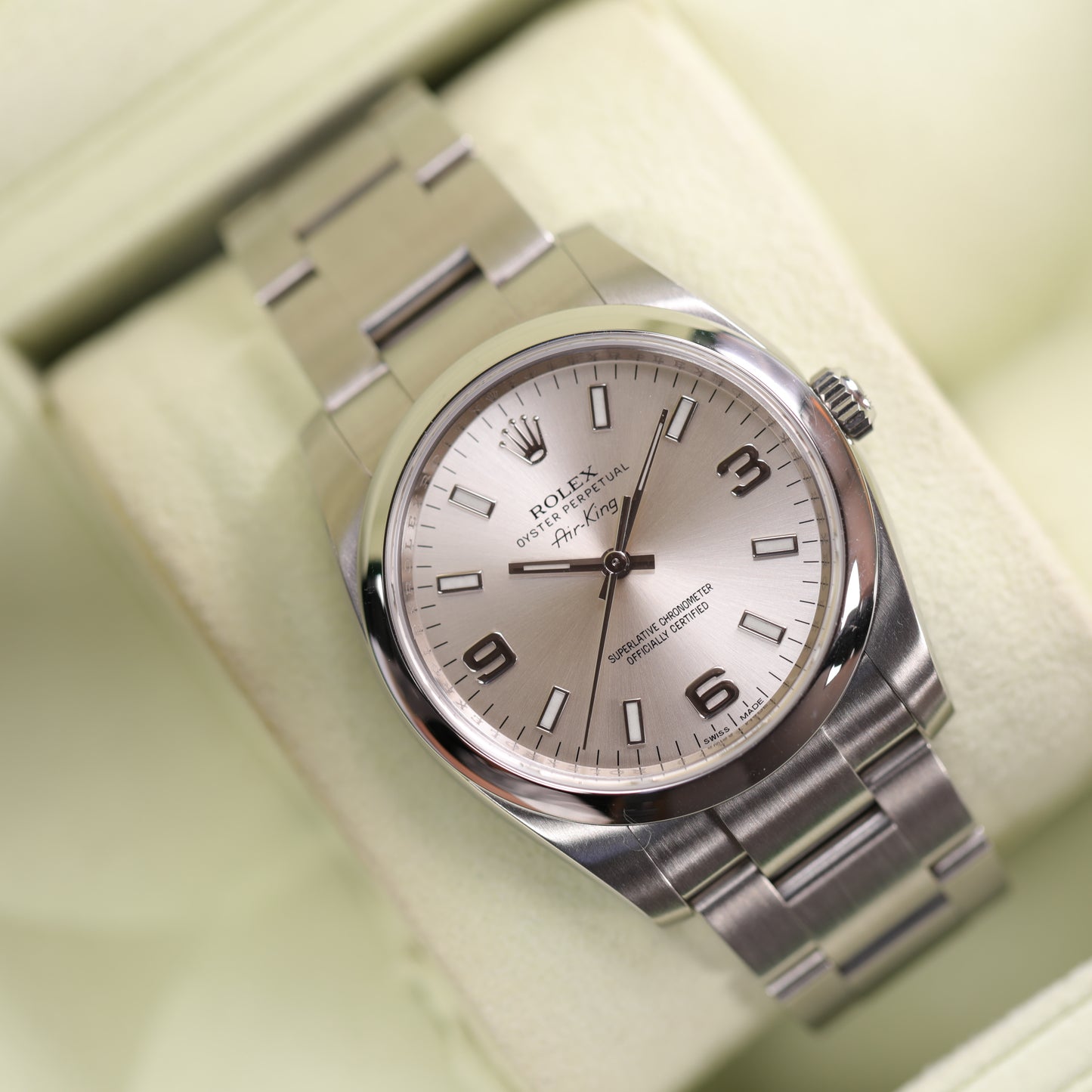 Rolex 114200 | 34 mm | 2012 | Cadran argent | Boite & Papiers | Acier