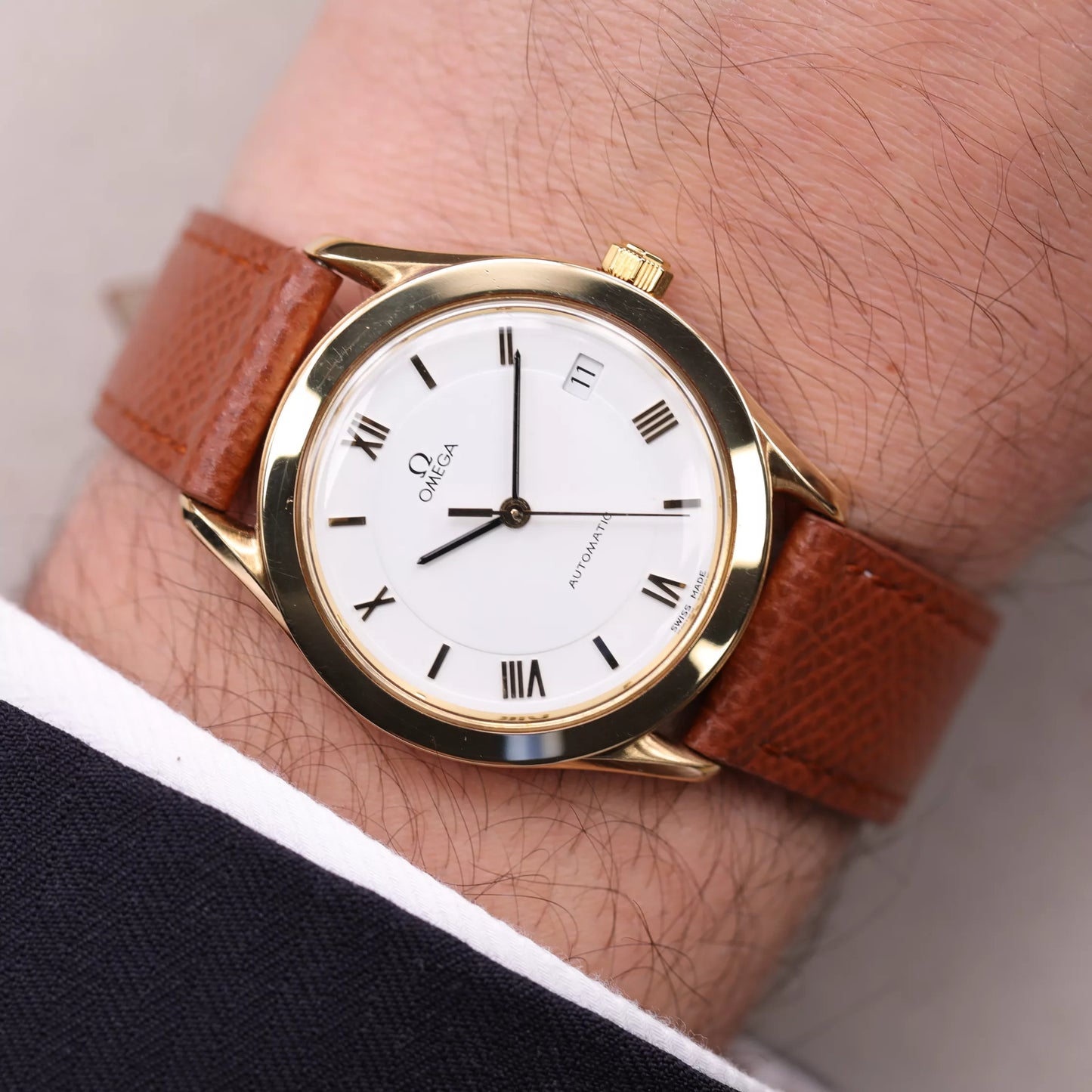 Omega Speedmaster | 1660.285 | 35 mm | 1991 | Cadran blanc | Boite & Papiers | Or jaune
