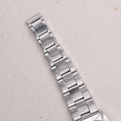 Rolex 6426 | 34 mm | 1967 | Cadran argent | Acier