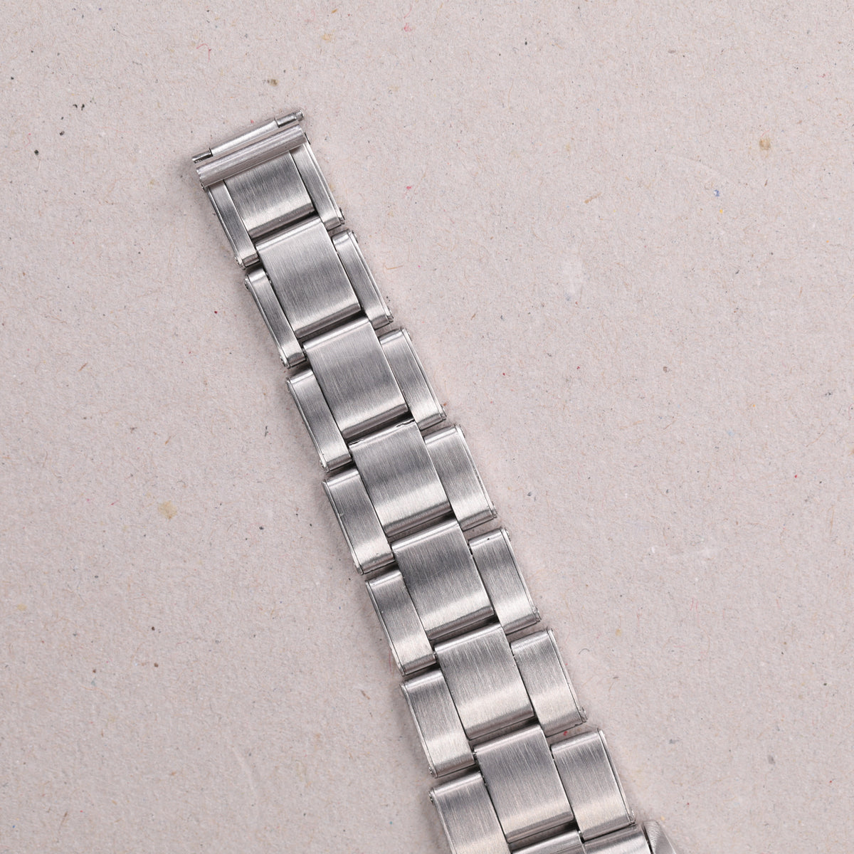 Rolex 6694 | 34 mm | 1967 | Cadran beige No Lume | Acier
