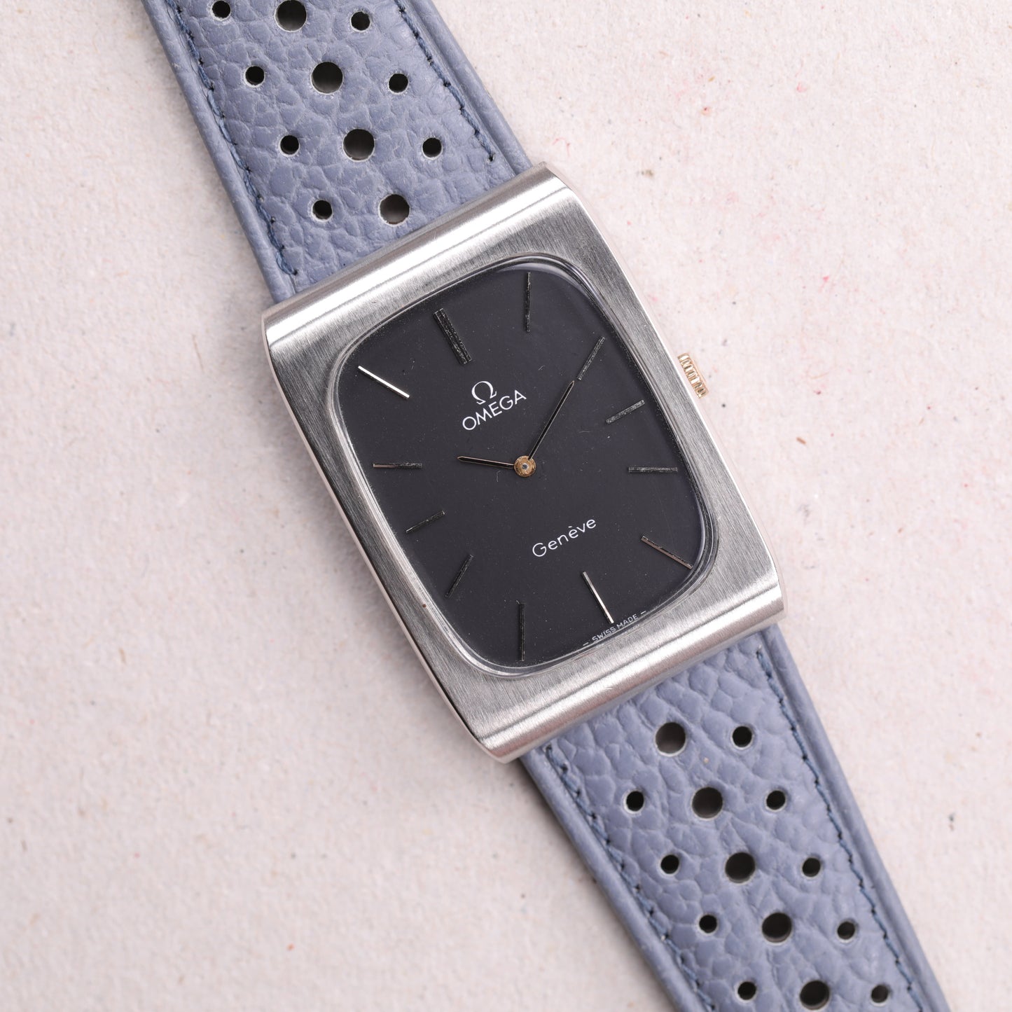 Omega Genève | 110.0116 | 30*42 mm | 1973 | Acier