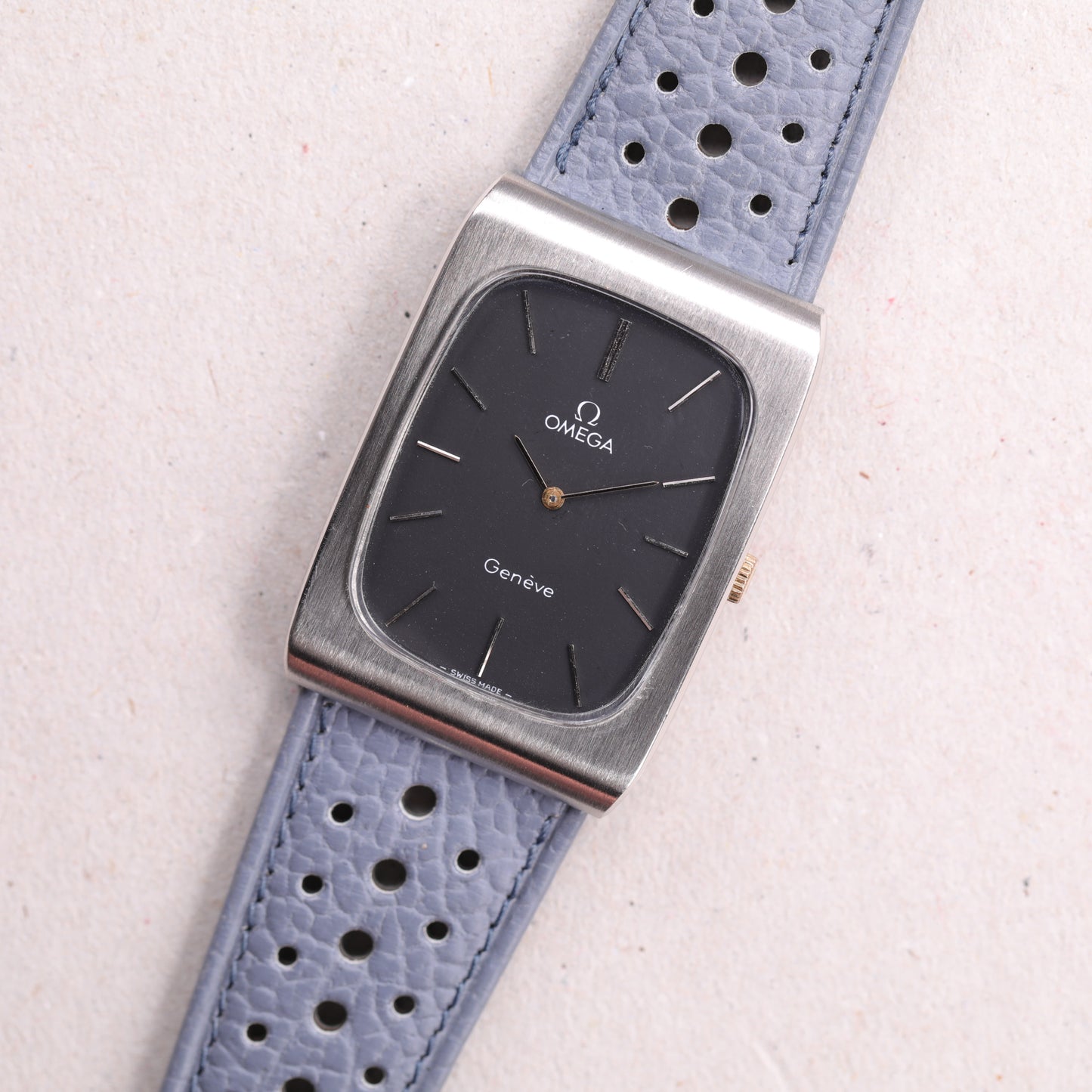Omega Genève | 110.0116 | 30*42 mm | 1973 | Acier