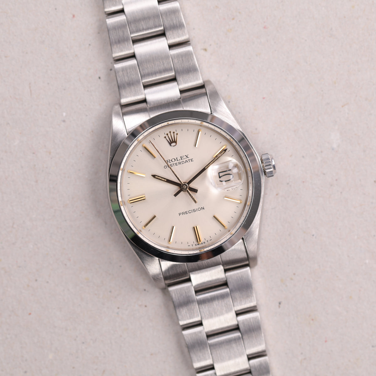 Rolex 6694 | 34 mm | 1977 | Cadran beige | Index or | Acier