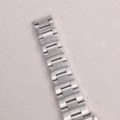 Rolex 6694 | 34 mm | 1977 | Cadran beige | Index or | Acier