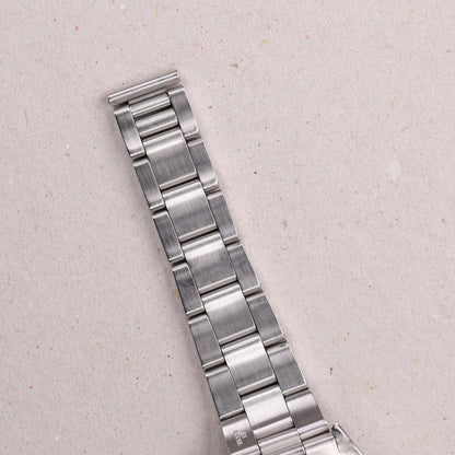 Rolex 6694 | 34 mm | 1977 | Cadran beige | Index or | Acier