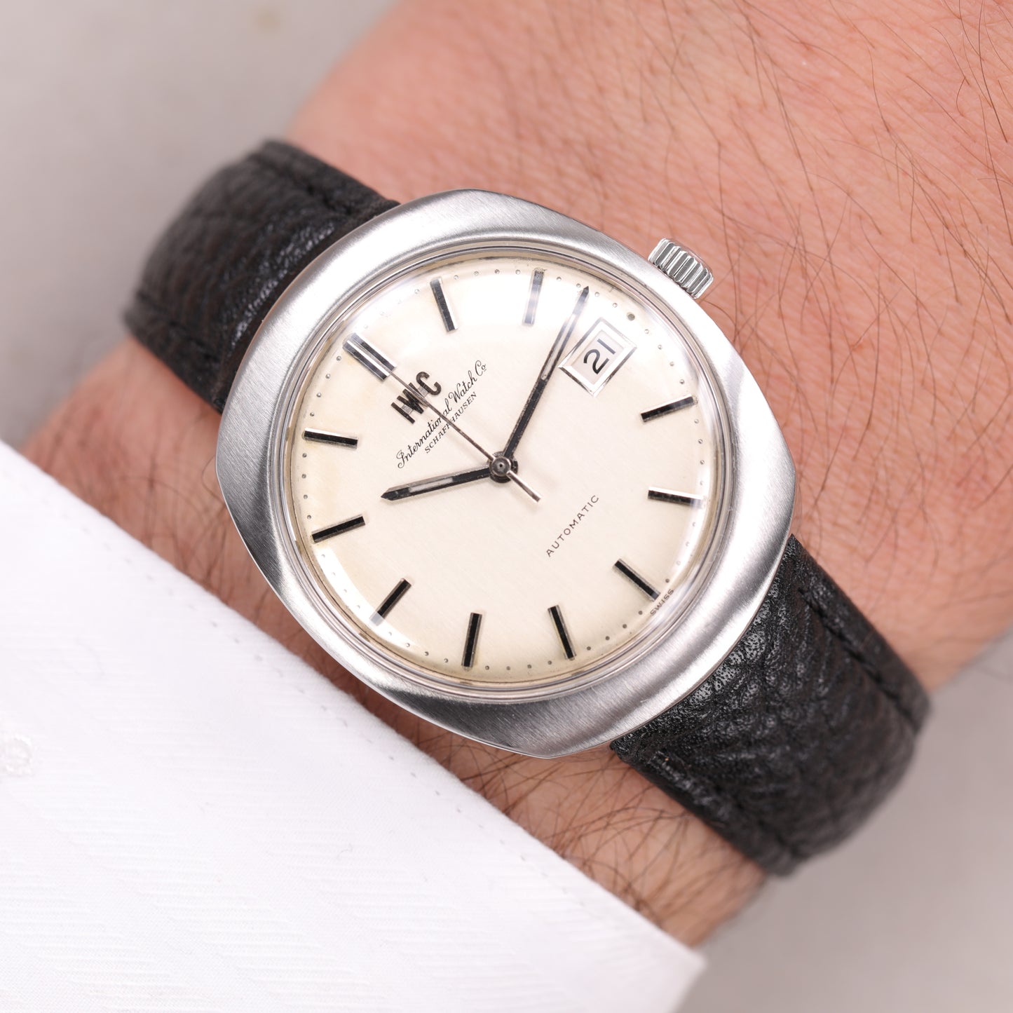 IWC Automatic Calibre 8541B | 35 mm | CIRCA 1970 | Cadran beige | Acier
