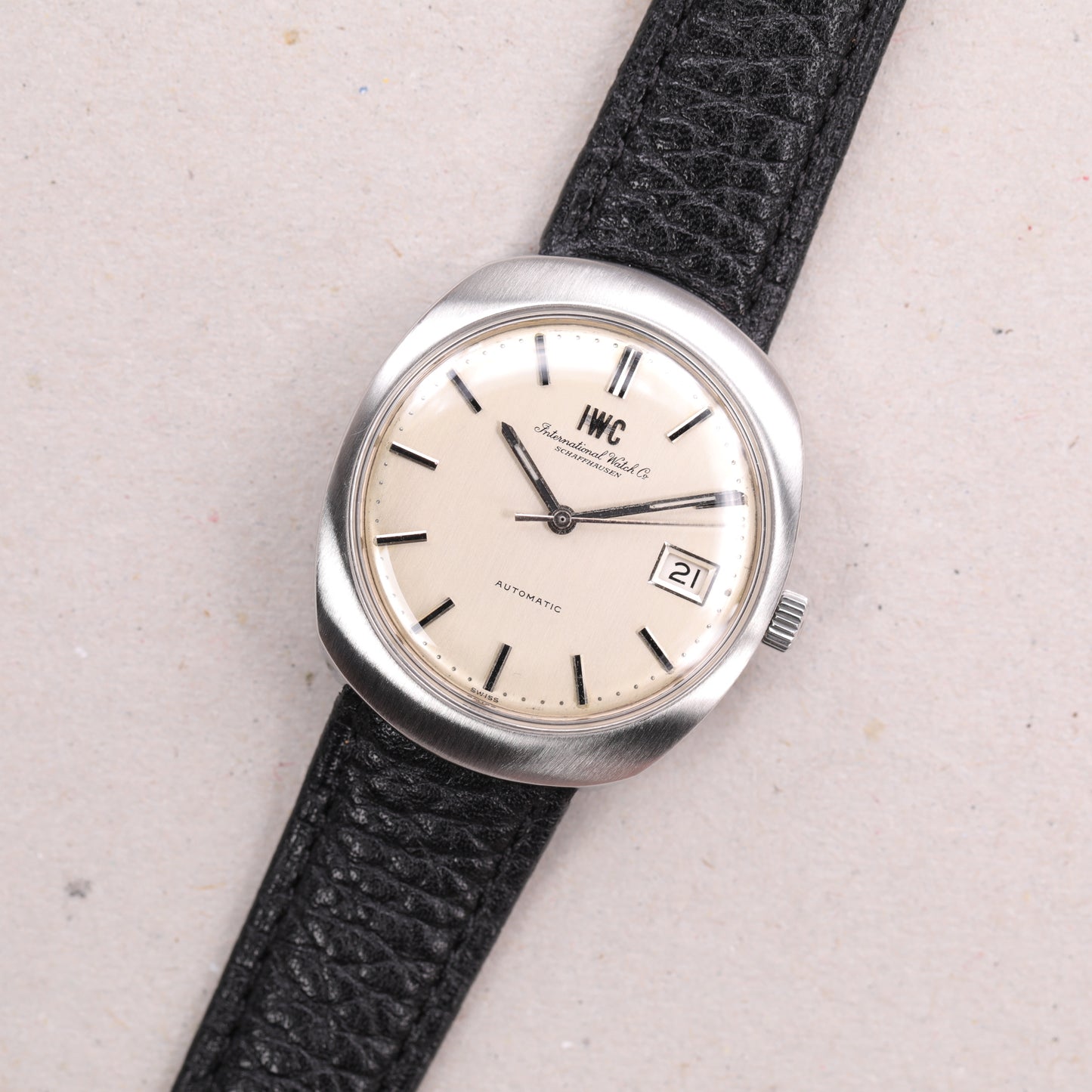 IWC Automatic Calibre 8541B | 35 mm | CIRCA 1970 | Cadran beige | Acier