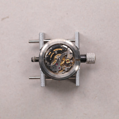 Jaeger Lecoultre 9033 | 34 mm | CIRCA 1970 | Cadran argent texturé | Argent 800°°