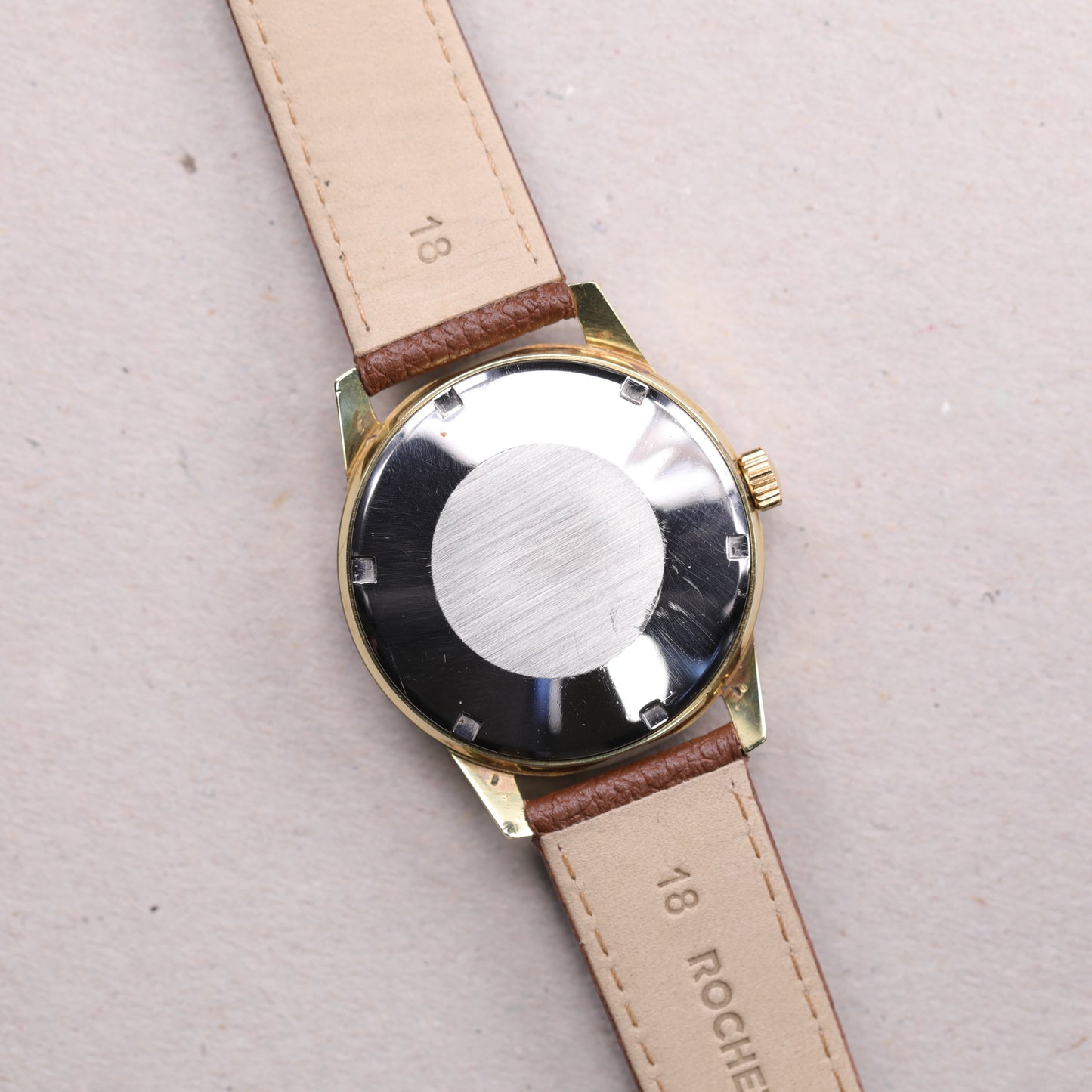 Girard Perregaux Gyromatic 461-379 | 34 mm | CIRCA 1970 | Cadran doré | Plaqué or