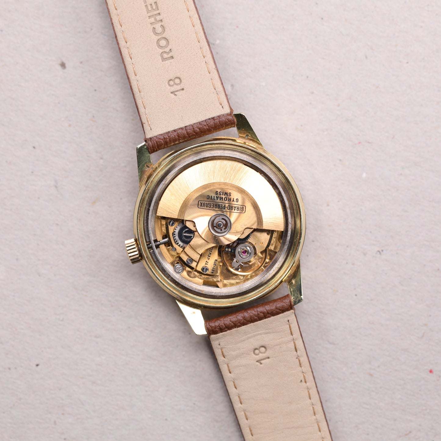 Girard Perregaux Gyromatic 461-379 | 34 mm | CIRCA 1970 | Cadran doré | Plaqué or