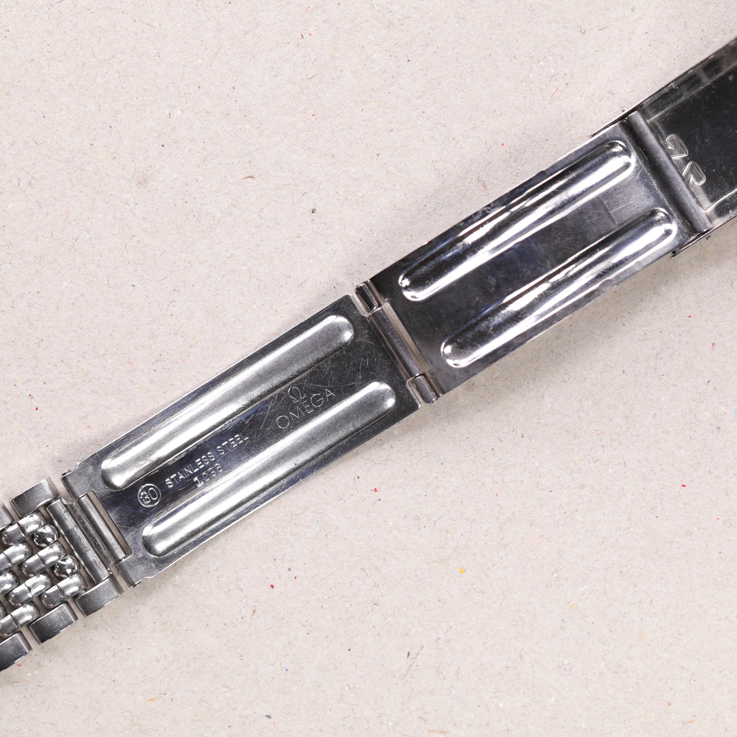 Omega Genève  166.070 | 35mm | 1971 | Cadran argent | Acier