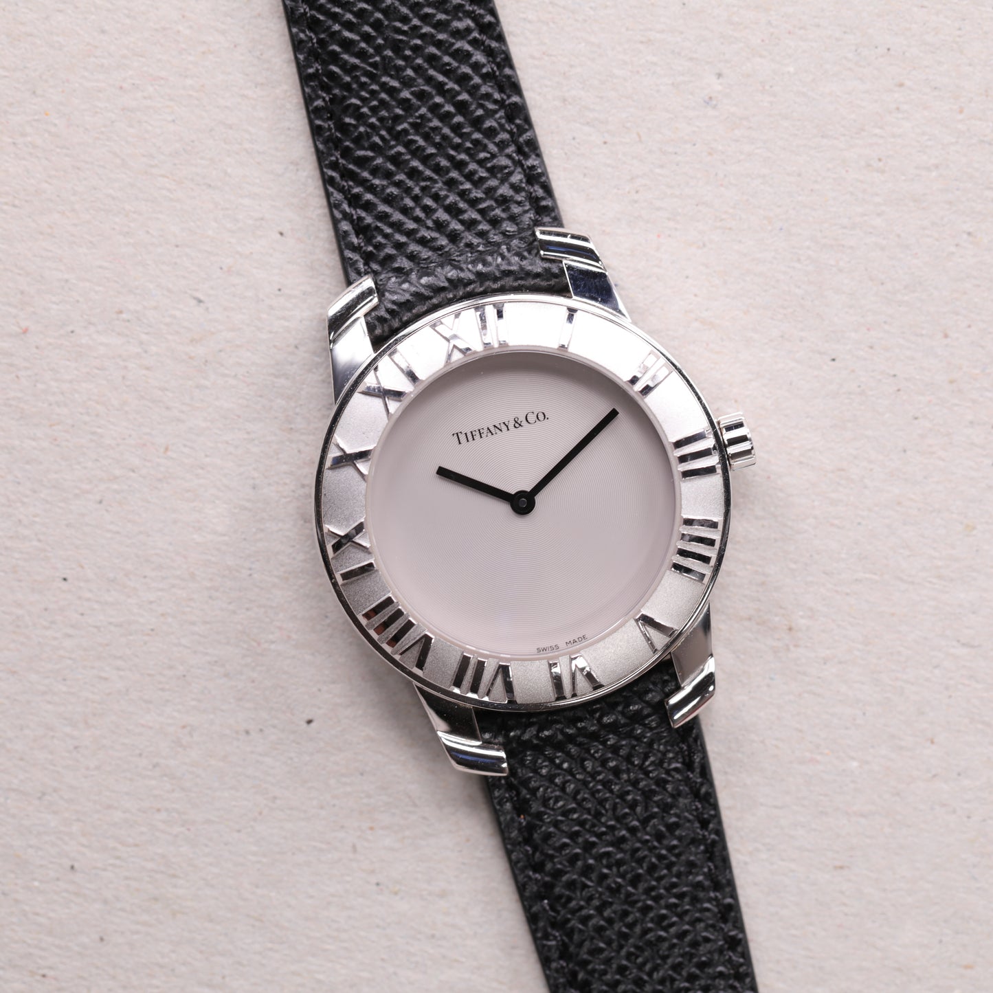 Tiffany & Co Atlas | 37 mm | CIRCA 2000 | Cadran argent | Argent 925°°