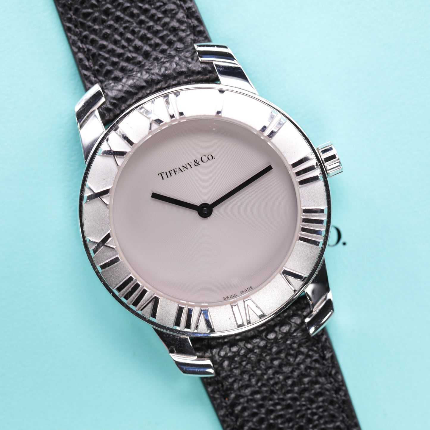 Tiffany & Co Atlas | 37 mm | CIRCA 2000 | Cadran argent | Argent 925°°