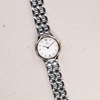 Omega 4360.23.00 | 23,5 mm | 1995 | Cadran blanc | Boite & Papiers | Or / Acier