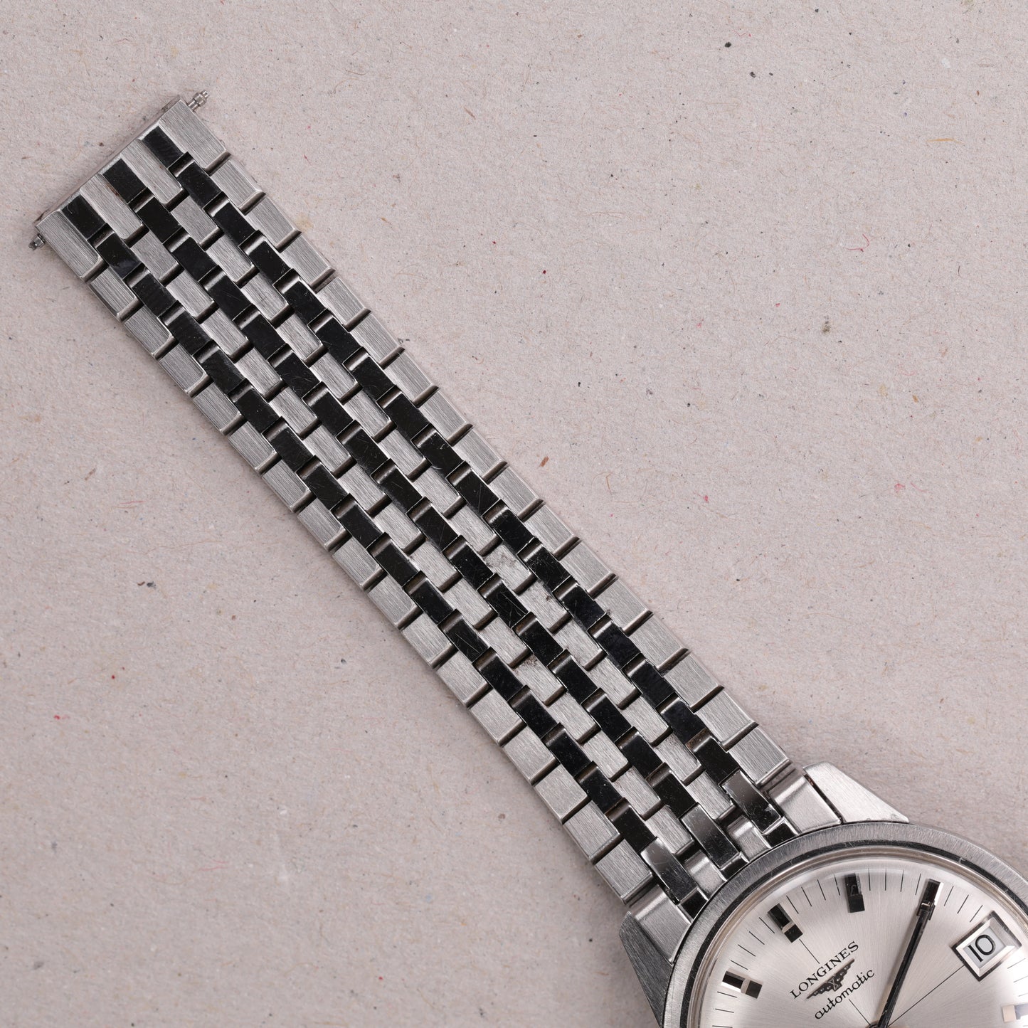 Longines 8309 | 34,5mm | CIRCA 1970 | Cadran argent | Acier
