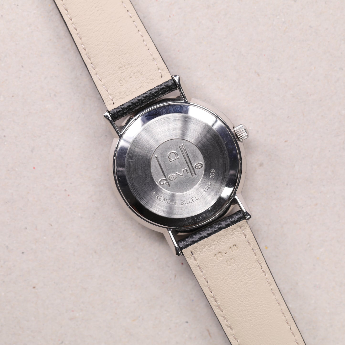 Omega de Ville 166.0161 | 35 mm | 1973 | Cadran argent | Acier