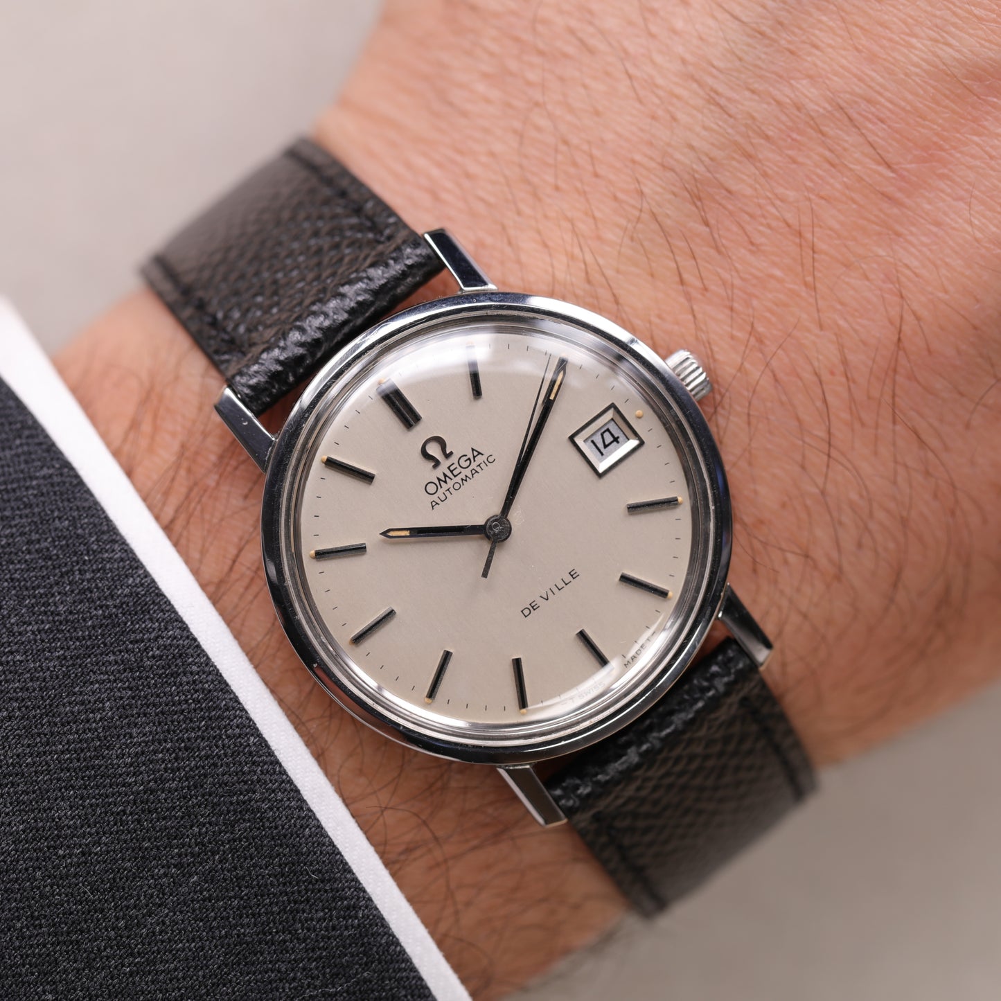 Omega de Ville 166.0161 | 35 mm | 1973 | Cadran argent | Acier