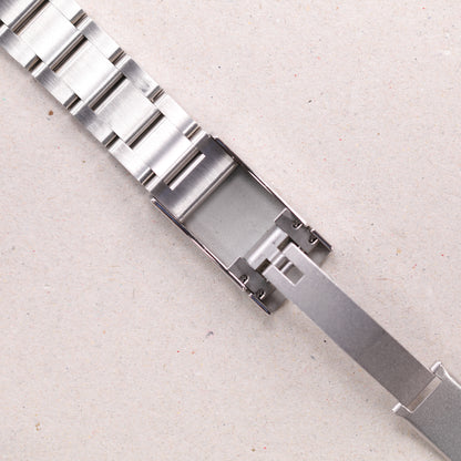 Rolex 114200 | 34 mm | 2012 | Cadran argent | Boite & Papiers | Acier