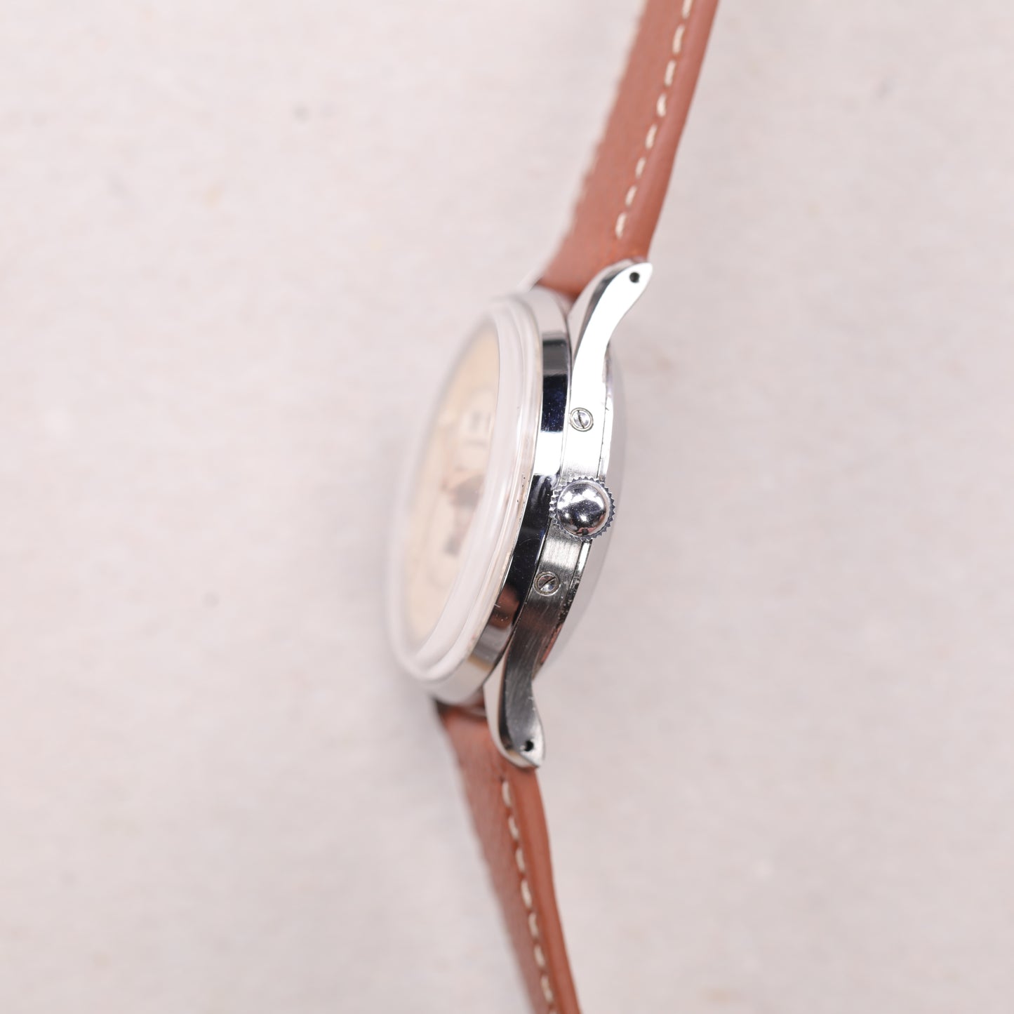 Leonidas Triple Date Moon Phase | 35 mm | CIRCA 1950 | Acier