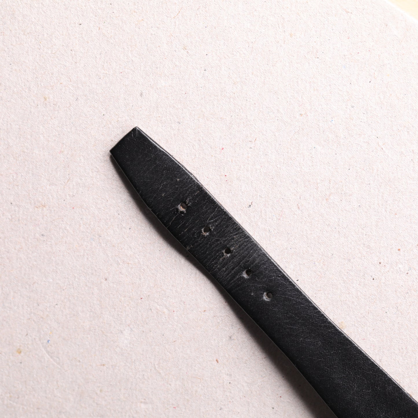 Omega 511.0476 | 24*32 mm | 1975 | Cadran gris | Acier