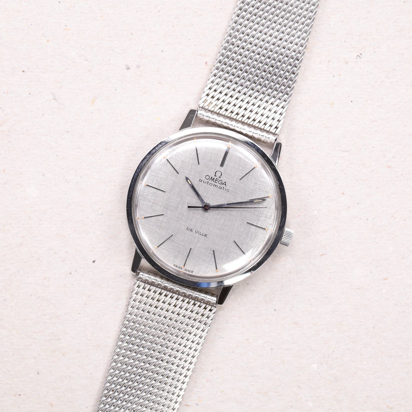 Omega 165.008 | 34,5 mm | 1968 | Cadran texturé Lin | Écrin Omega | Acier