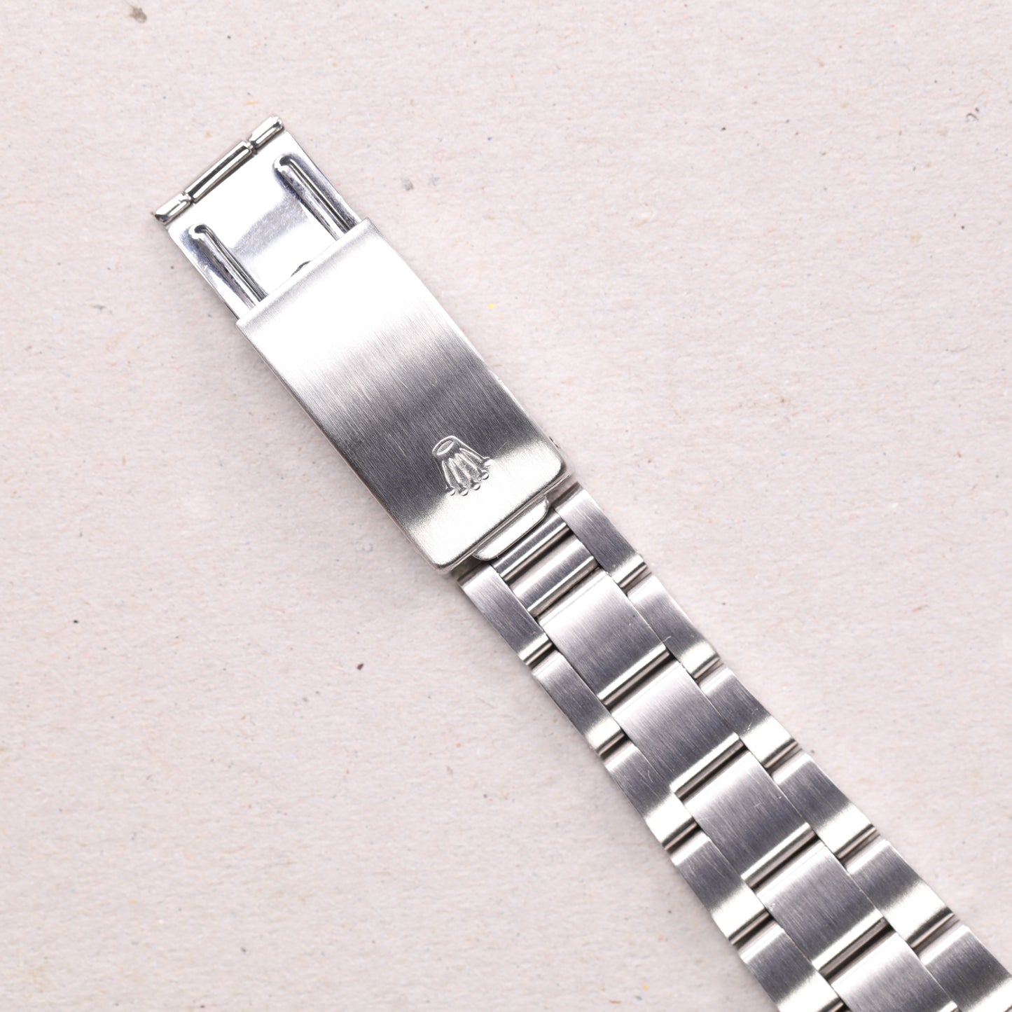 Rolex 1500 | 34 mm | 1981 | Cadran argent | Acier